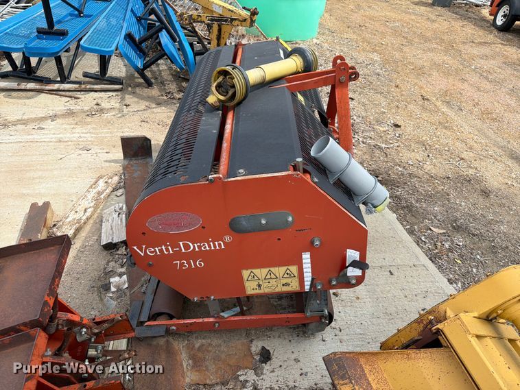 image for item ER1870 Redexim Verti-Drain 7316 aerator