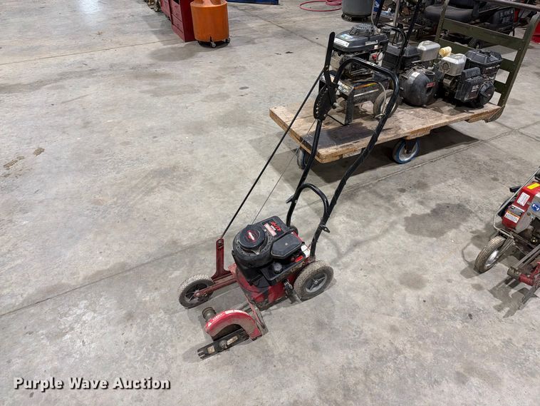 image for item ER1877 Lawn equipment
