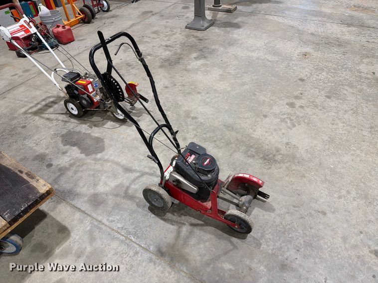 image for item ER1877 Lawn equipment