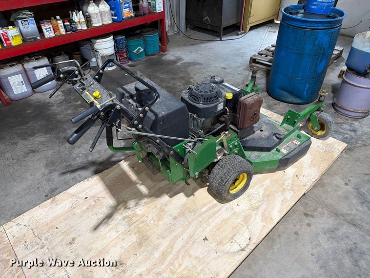 image for item ER1880 John Deere GS30 push mower