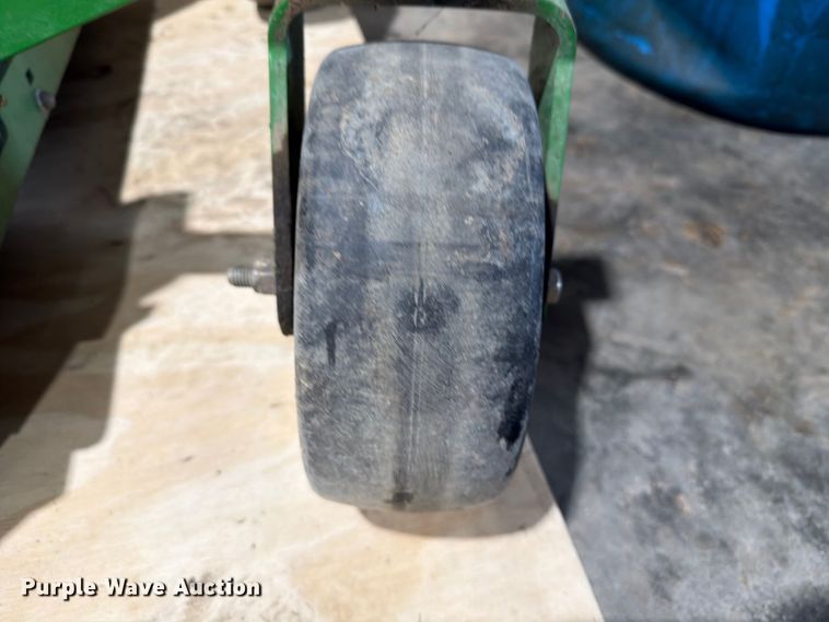 image for item ER1880 John Deere GS30 push mower