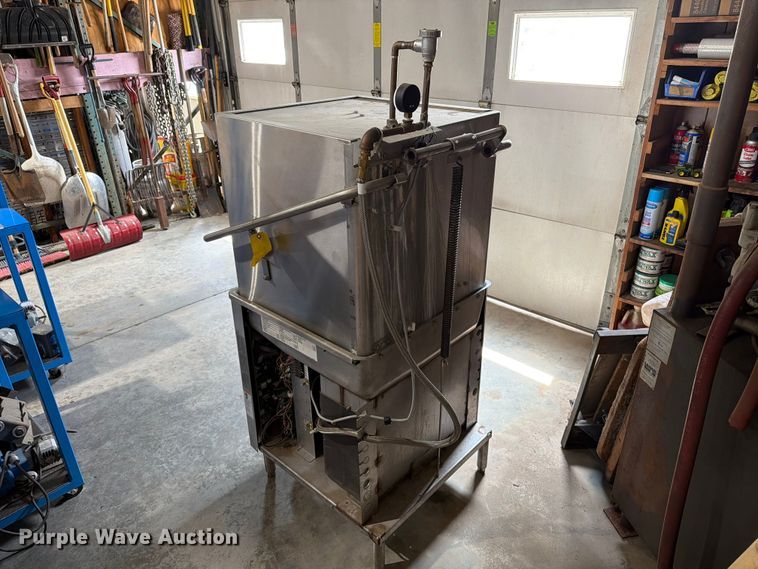 image for item ER1881 Hobart AM15 dish washer