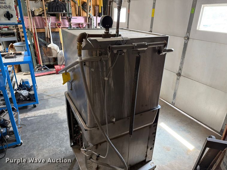 image for item ER1881 Hobart AM15 dish washer