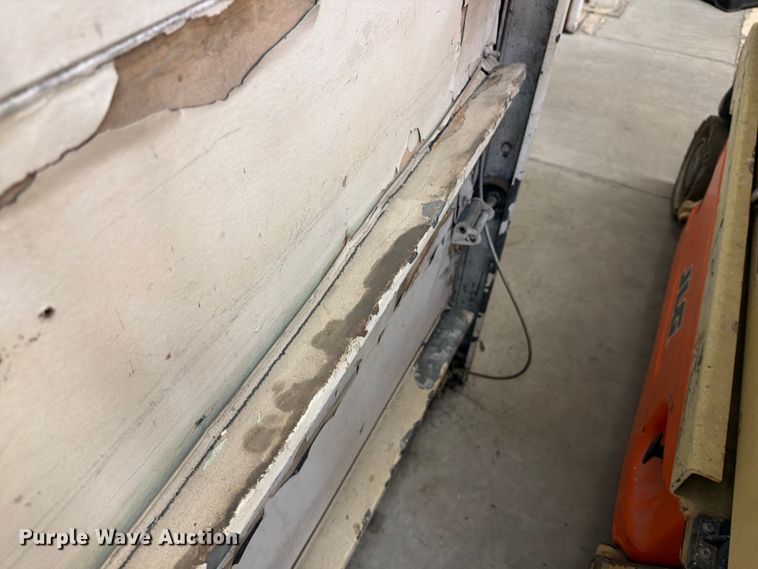 image for item ER1882 Garage door
