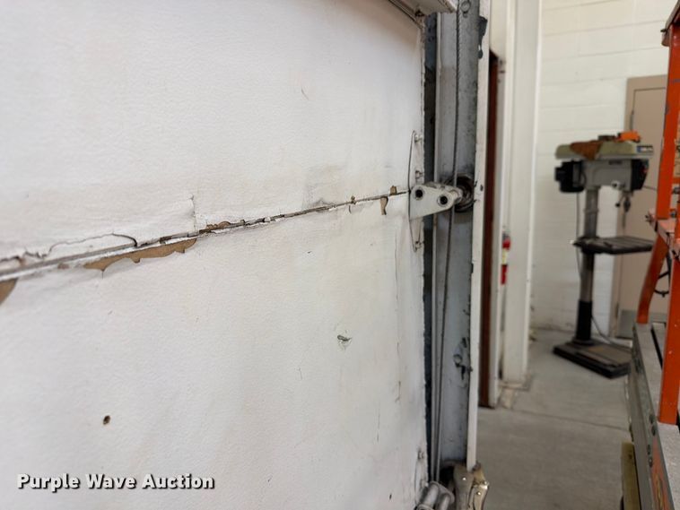 image for item ER1882 Garage door
