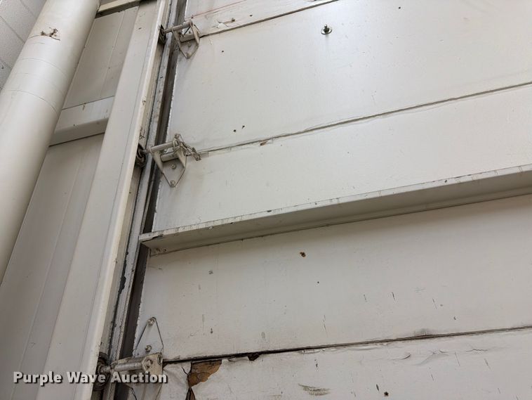 image for item ER1882 Garage door