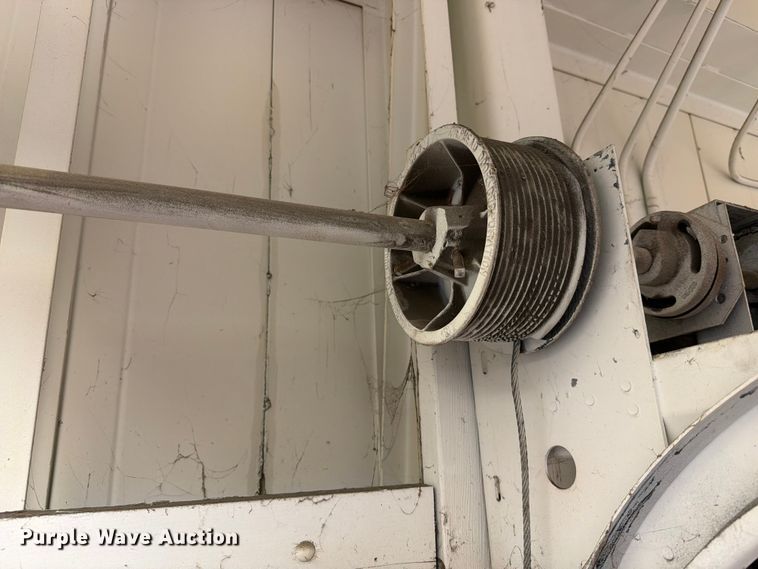 image for item ER1882 Garage door