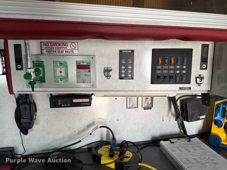 image for item ER1883 2003 Ford E450 ambulance
