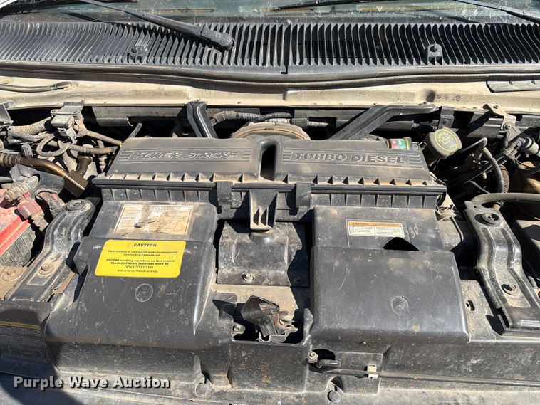image for item ER1883 2003 Ford E450 ambulance