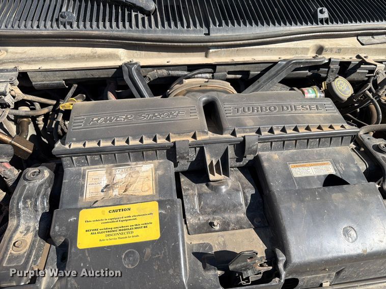 image for item ER1883 2003 Ford E450 ambulance