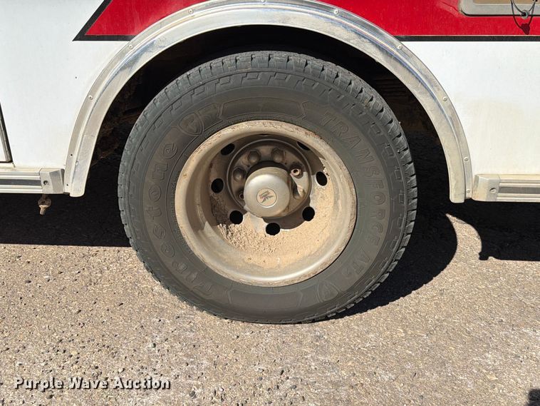 image for item ER1883 2003 Ford E450 ambulance