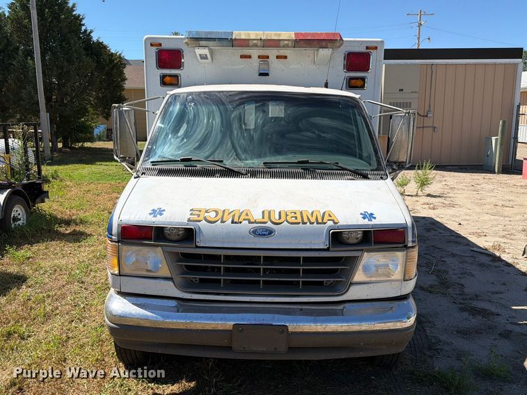 image for item ER1884 1995 Ford E350 ambulance