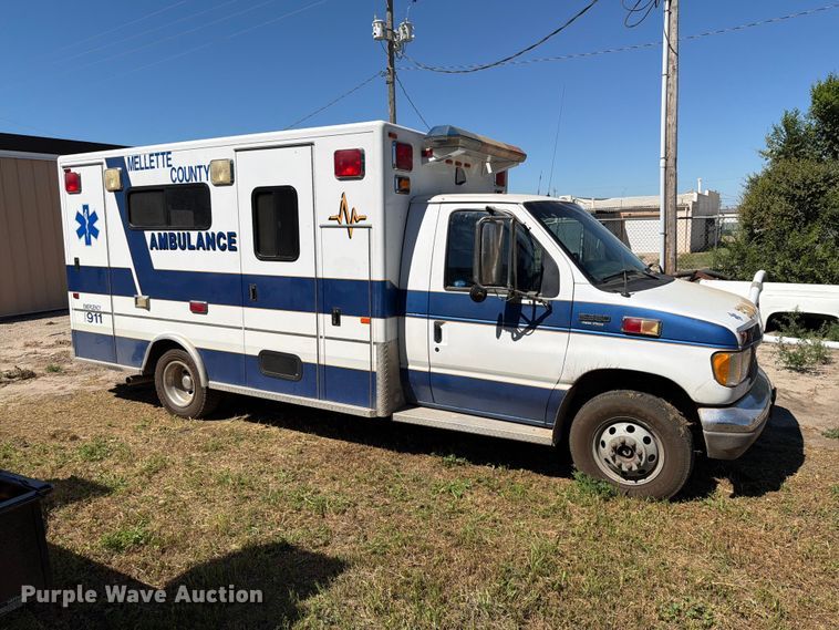 image for item ER1884 1995 Ford E350 ambulance