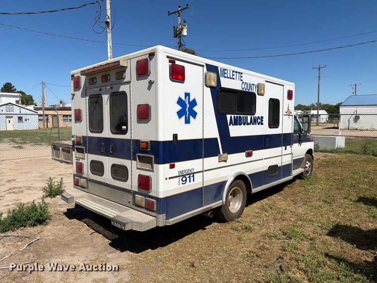 image for item ER1884 1995 Ford E350 ambulance
