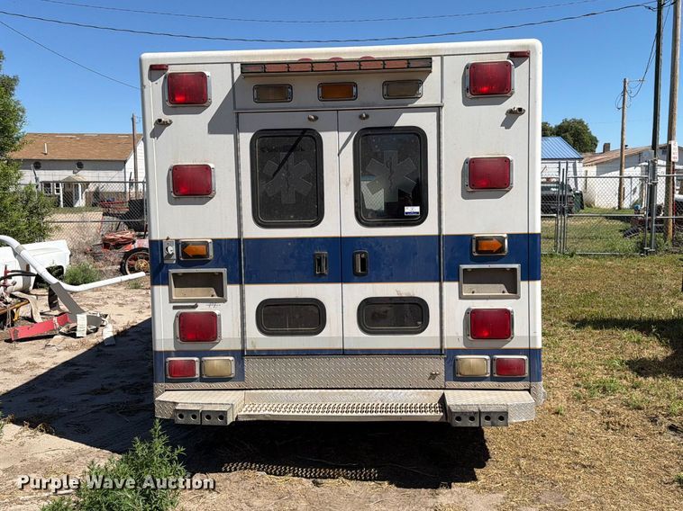 image for item ER1884 1995 Ford E350 ambulance