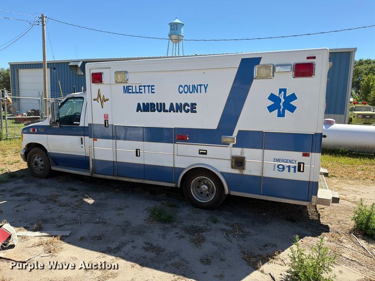 image for item ER1884 1995 Ford E350 ambulance