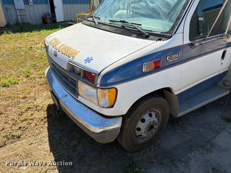 image for item ER1884 1995 Ford E350 ambulance