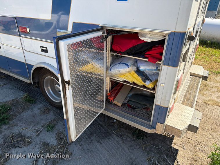 image for item ER1884 1995 Ford E350 ambulance