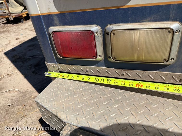 image for item ER1884 1995 Ford E350 ambulance
