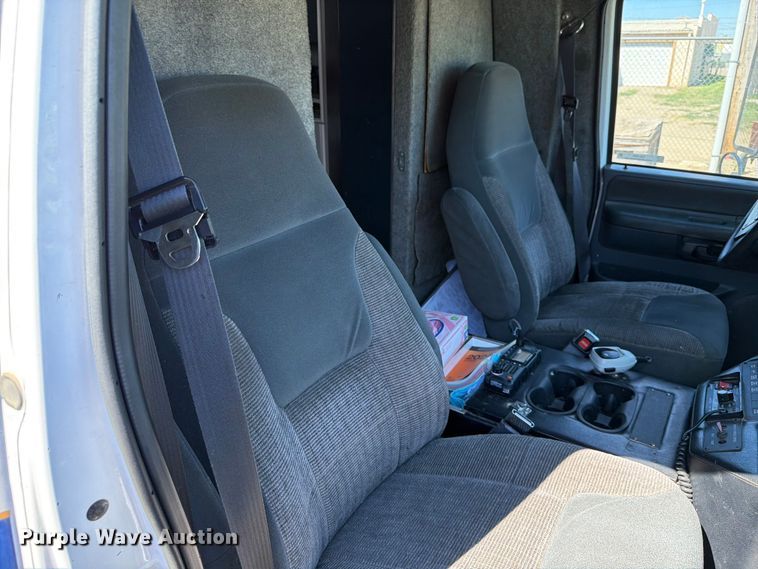image for item ER1884 1995 Ford E350 ambulance