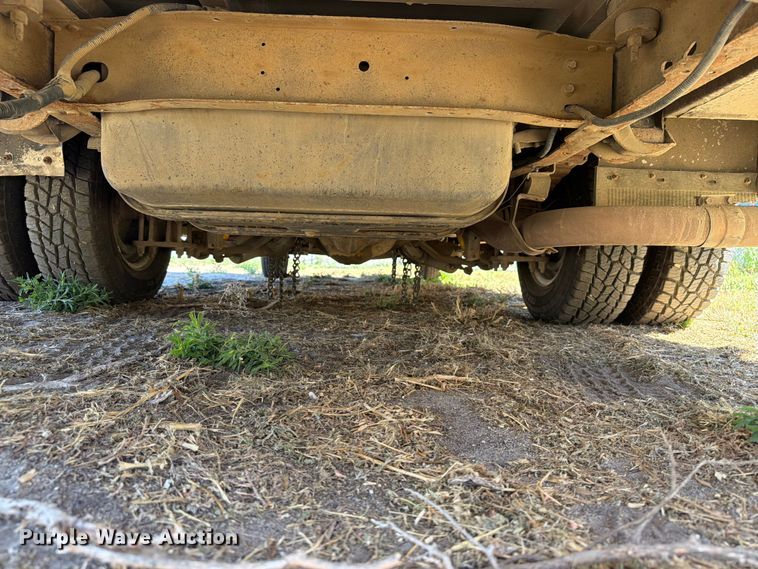 image for item ER1884 1995 Ford E350 ambulance