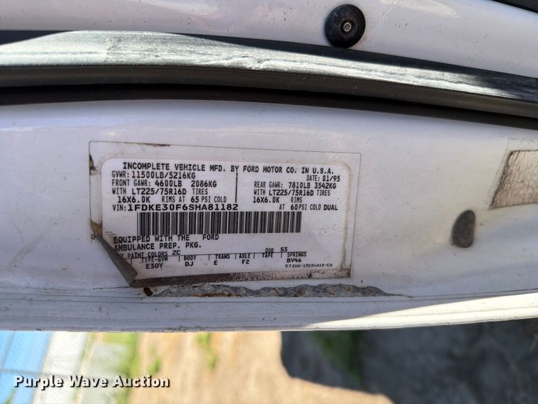 image for item ER1884 1995 Ford E350 ambulance