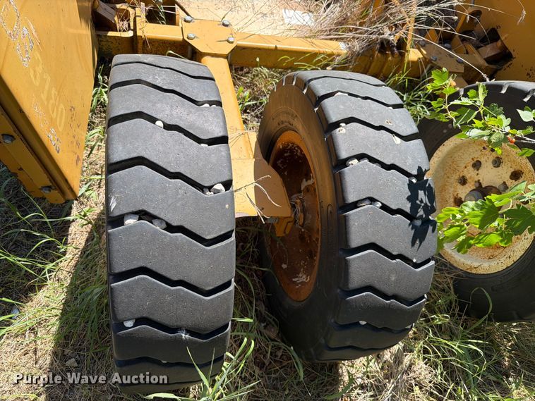 image for item ER1885 2001 Wood 3180 batwing rotary mower