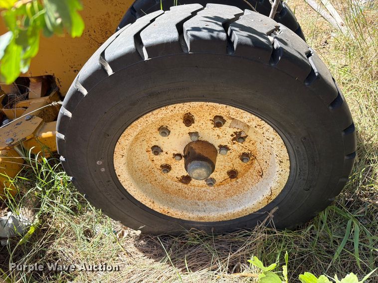 image for item ER1885 2001 Wood 3180 batwing rotary mower