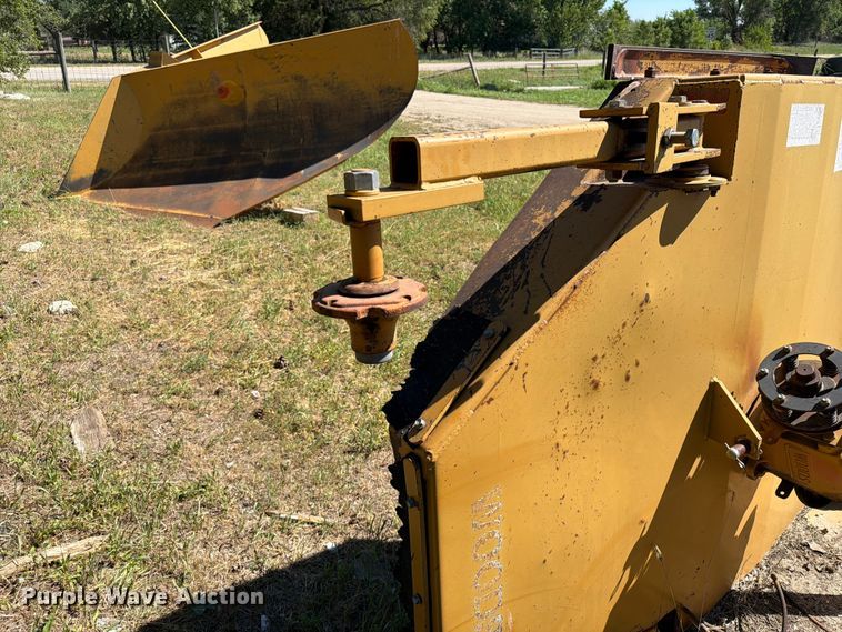 image for item ER1885 2001 Wood 3180 batwing rotary mower