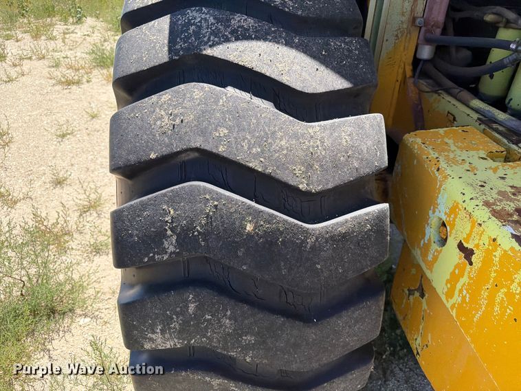 image for item ER1887 1970 Terex 72-51 AA wheel loader