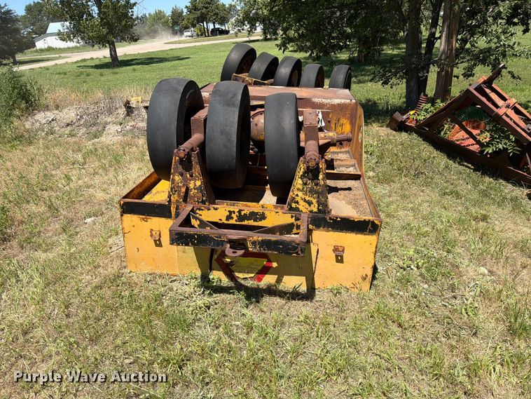 image for item ER1888 BMCO SPP9 pull type pneumatic roller