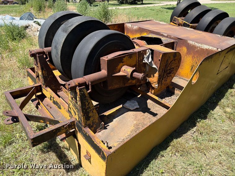 image for item ER1888 BMCO SPP9 pull type pneumatic roller