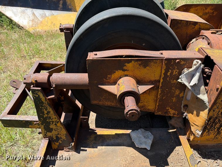image for item ER1888 BMCO SPP9 pull type pneumatic roller