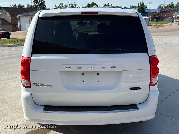 image for item ER3065 2016 Dodge Grand Caravan van