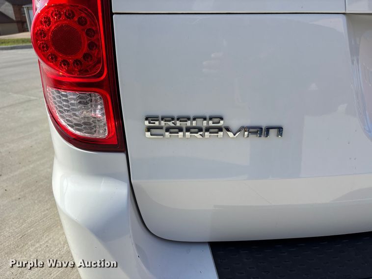 image for item ER3065 2016 Dodge Grand Caravan van