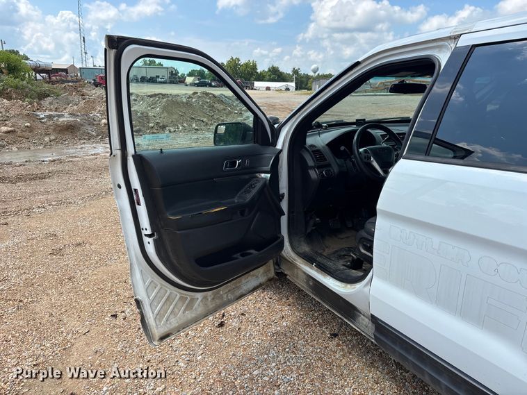 image for item ER3103 2014 Ford Explorer Police Interceptor SUV