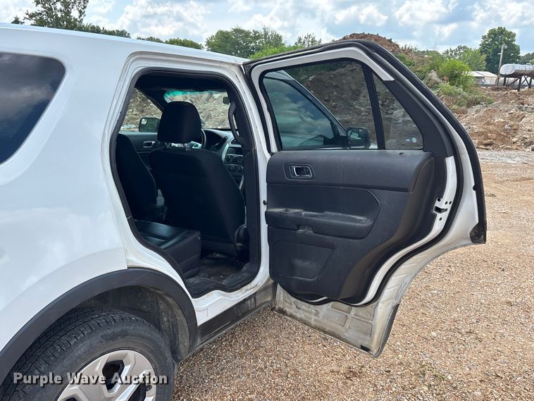 image for item ER3103 2014 Ford Explorer Police Interceptor SUV