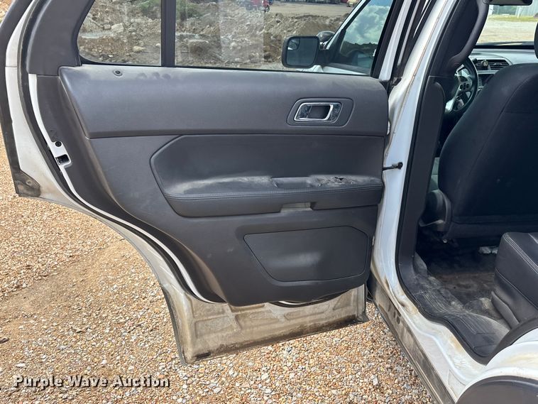 image for item ER3103 2014 Ford Explorer Police Interceptor SUV