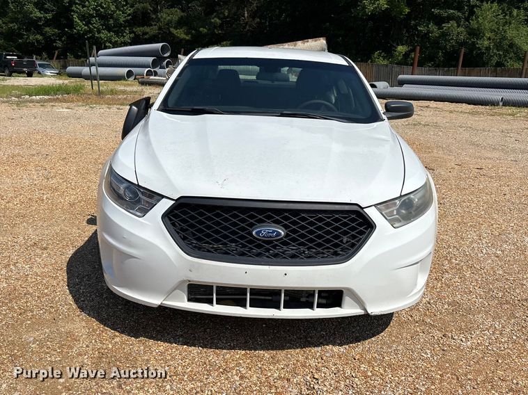 image for item ER3104 2017 Ford Taurus Police Interceptor 