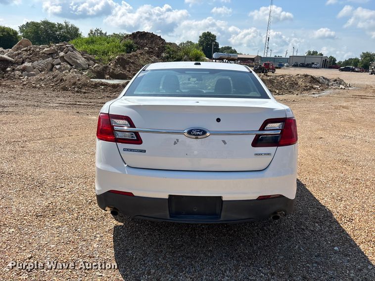 image for item ER3104 2017 Ford Taurus Police Interceptor 