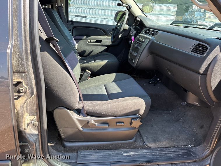 image for item ER3106 2011 Chevrolet Tahoe Police SUV