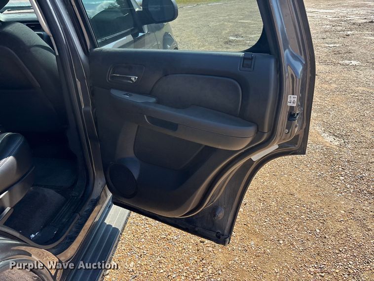 image for item ER3106 2011 Chevrolet Tahoe Police SUV