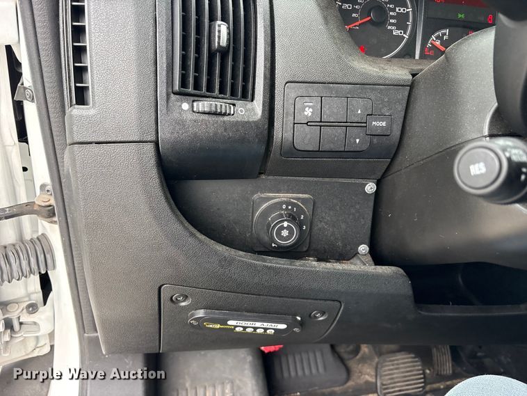 image for item ET0312 2019 RAM Promaster 1500 handicap accessible van