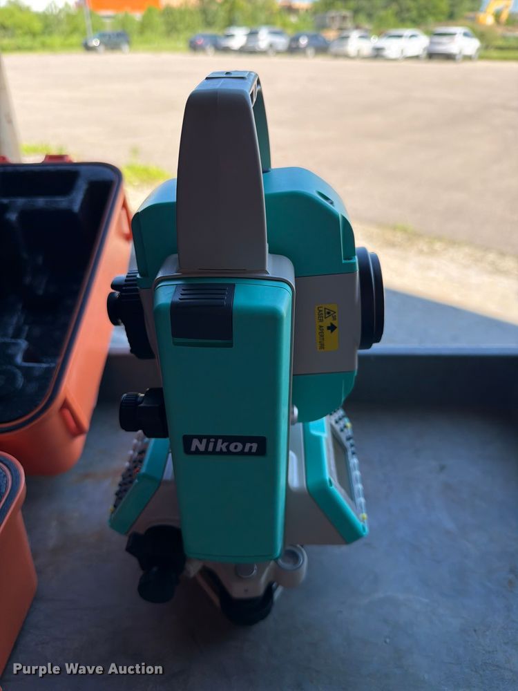 image for item EV2305 Nikon NPR362 total station