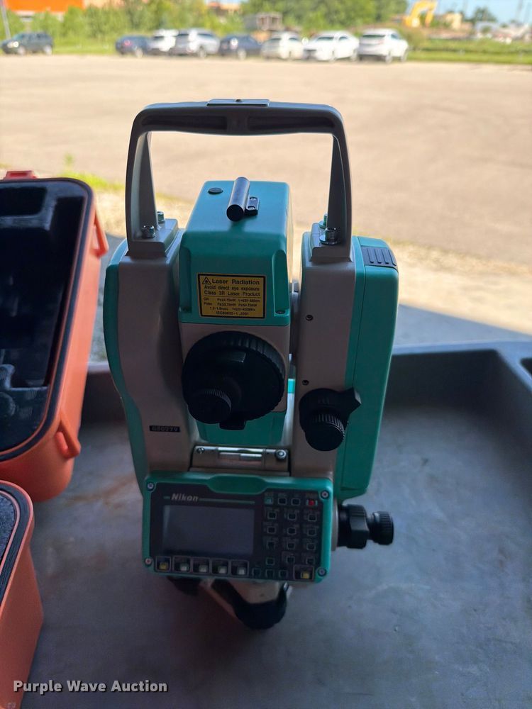 image for item EV2305 Nikon NPR362 total station