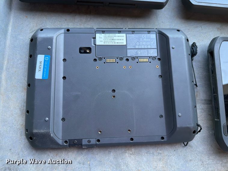 image for item EV2306 (5) Trimble T100s tablet monitors