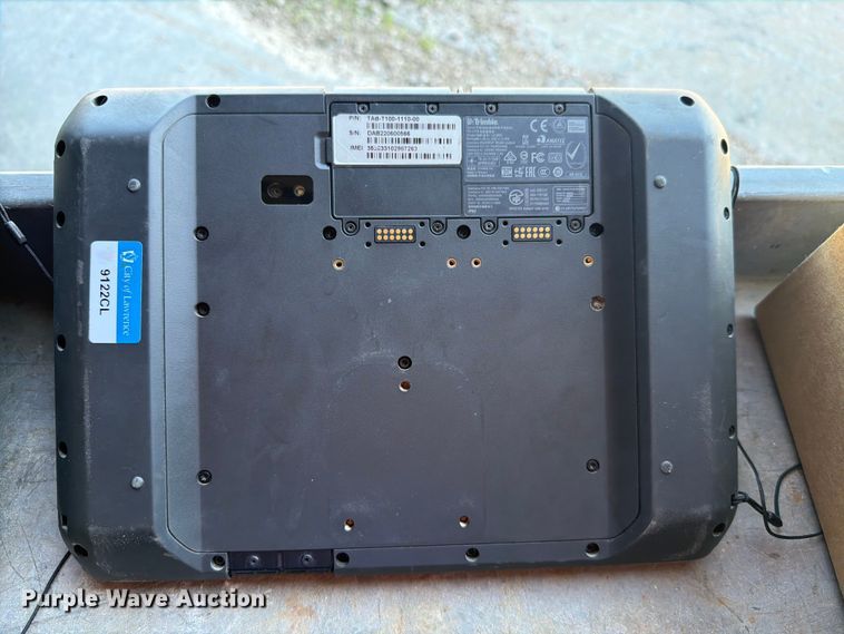 image for item EV2306 (5) Trimble T100s tablet monitors
