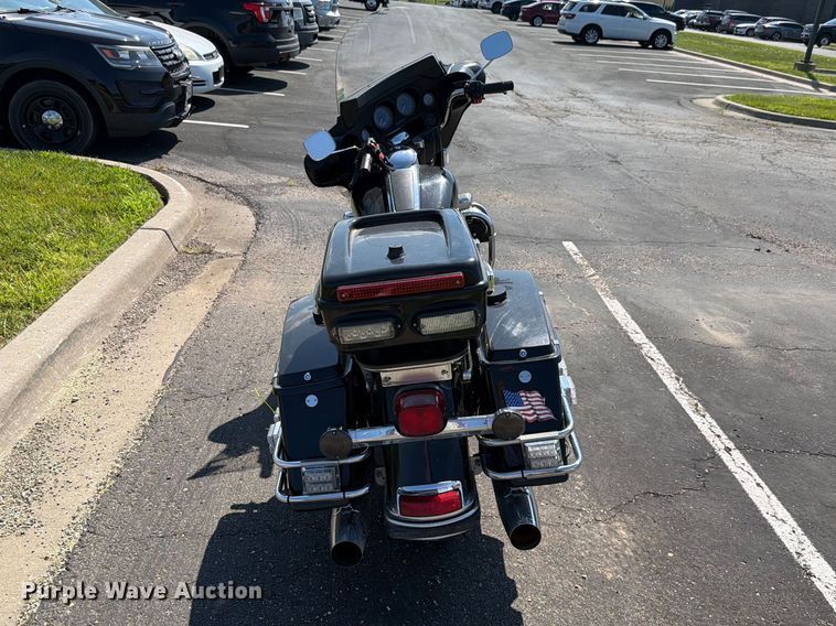image for item EV2307 2010 Harley-Davidson FLHTP Electra Glide Police motorcycle