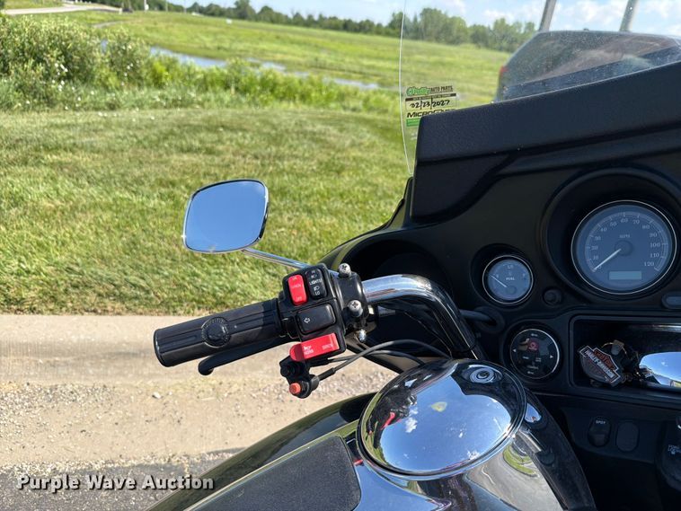 image for item EV2307 2010 Harley-Davidson FLHTP Electra Glide Police motorcycle