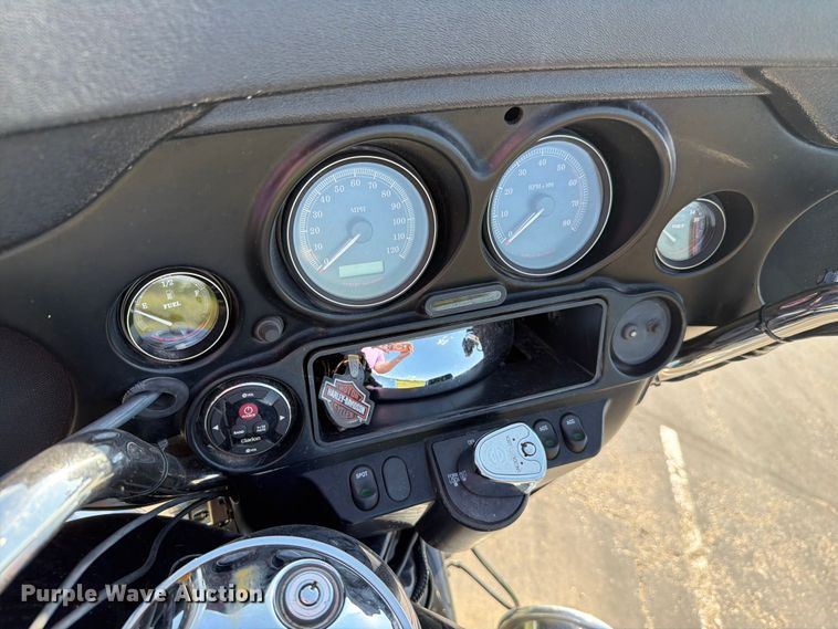 image for item EV2307 2010 Harley-Davidson FLHTP Electra Glide Police motorcycle